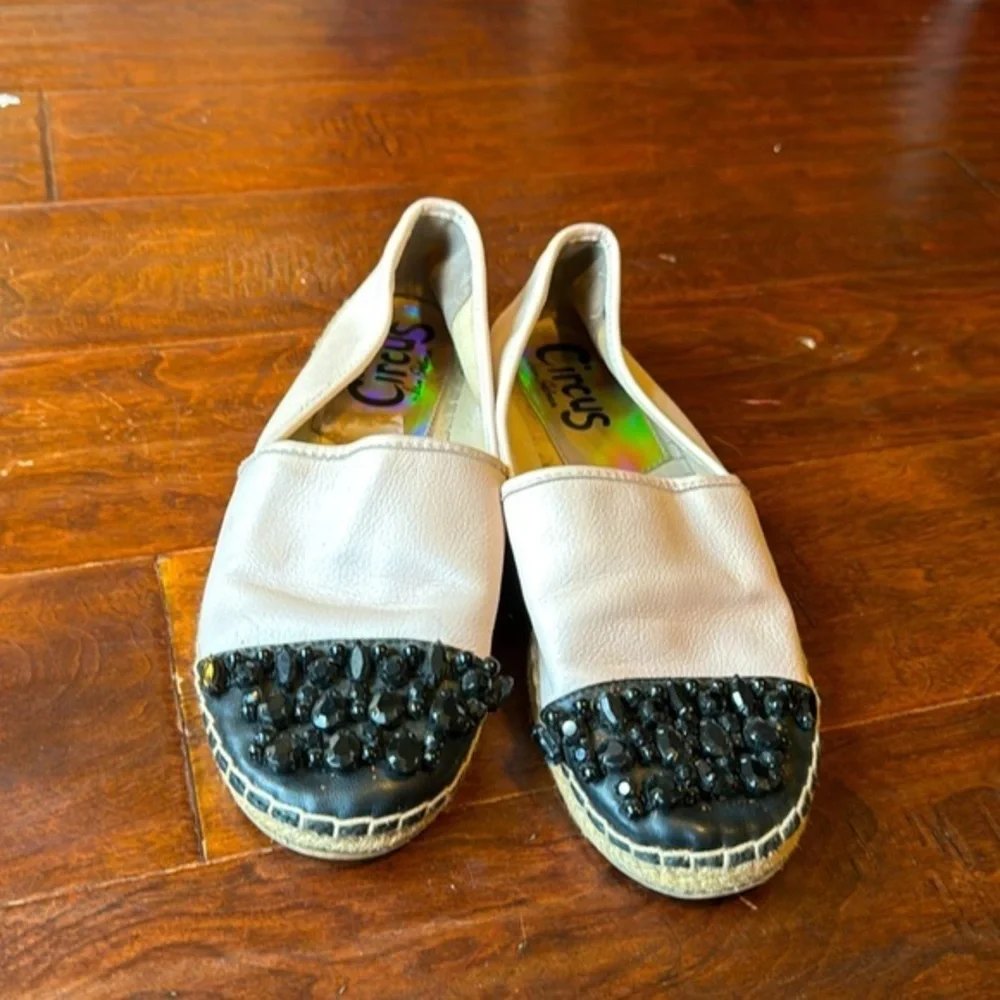 Circus Sam Edelman slip on flat shoe black rhinestone embellishments on toe 9.5